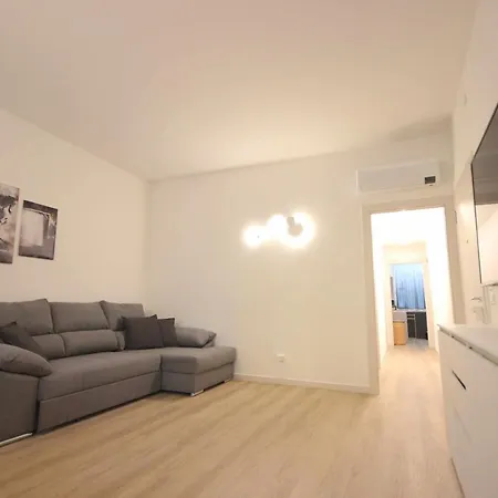 Vr - Canter House