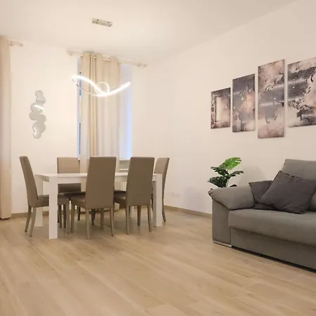 Vr - Canter House דירה